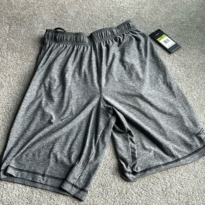 Umbro Mens black athletic shorts size small